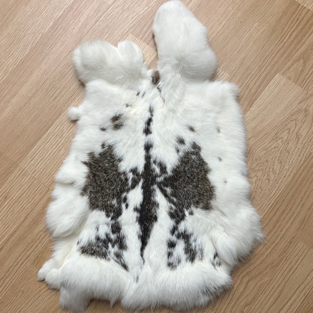 A421 Natural Tanned Rabbit Fur Pelt - Soft Craft Quality Supply Hide